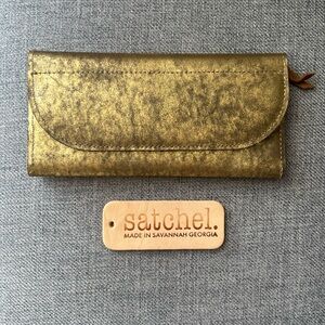 Satchel Gold Wallet